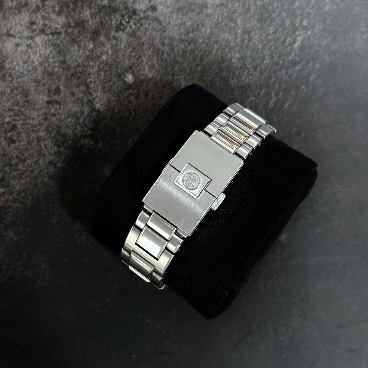 Ball Engineer Hydrocarbon DC3026A-SCJ-BK 男裝錶